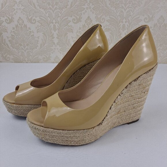 Vince Camuto Totsi Size 8M Nude Patent Leather Espadrille Wedge Heels Peep Toe - Picture 1 of 13